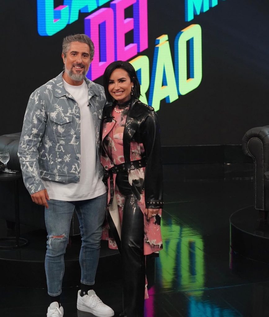 Marcos Mion e Demi Lovato no Caldeirão de hoje (02)