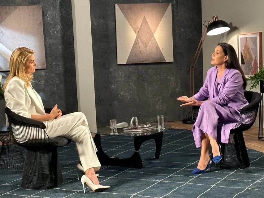 Ana Hickmann concede entrevista completa ao domingo espetacular