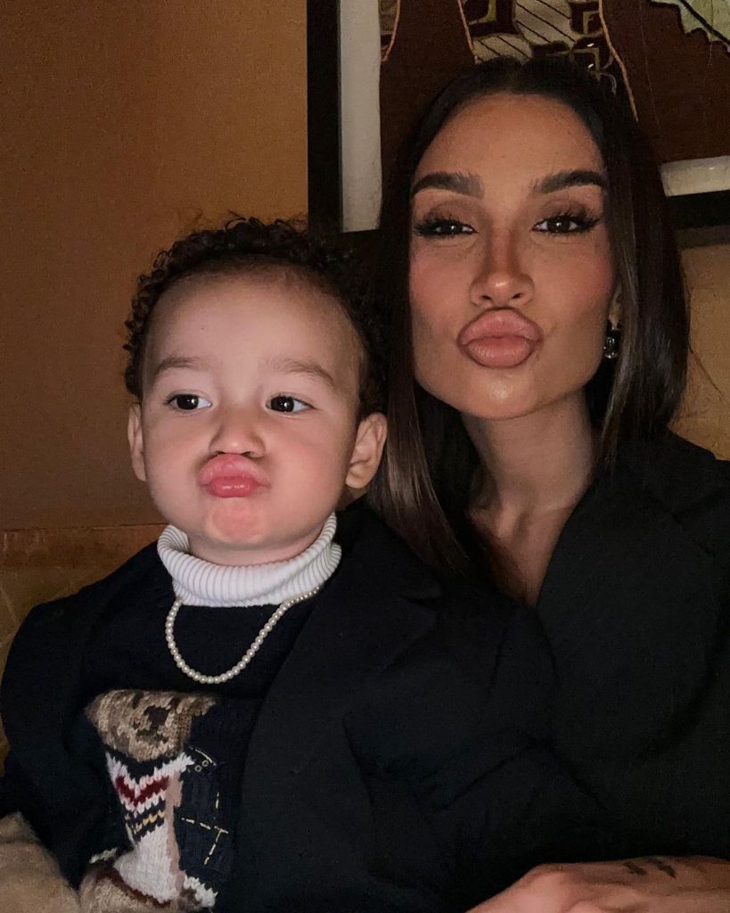 bianca andrade, a boca rosa, com o filho de 2 anos