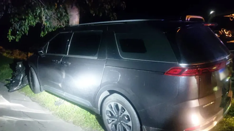carro bianca andrade, boca rosa