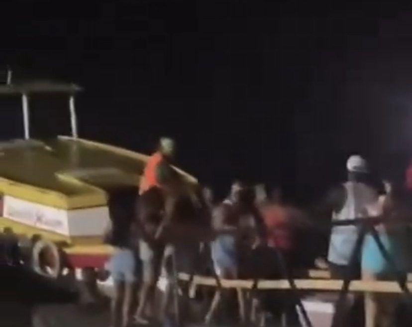 Briga barco madre de Deus