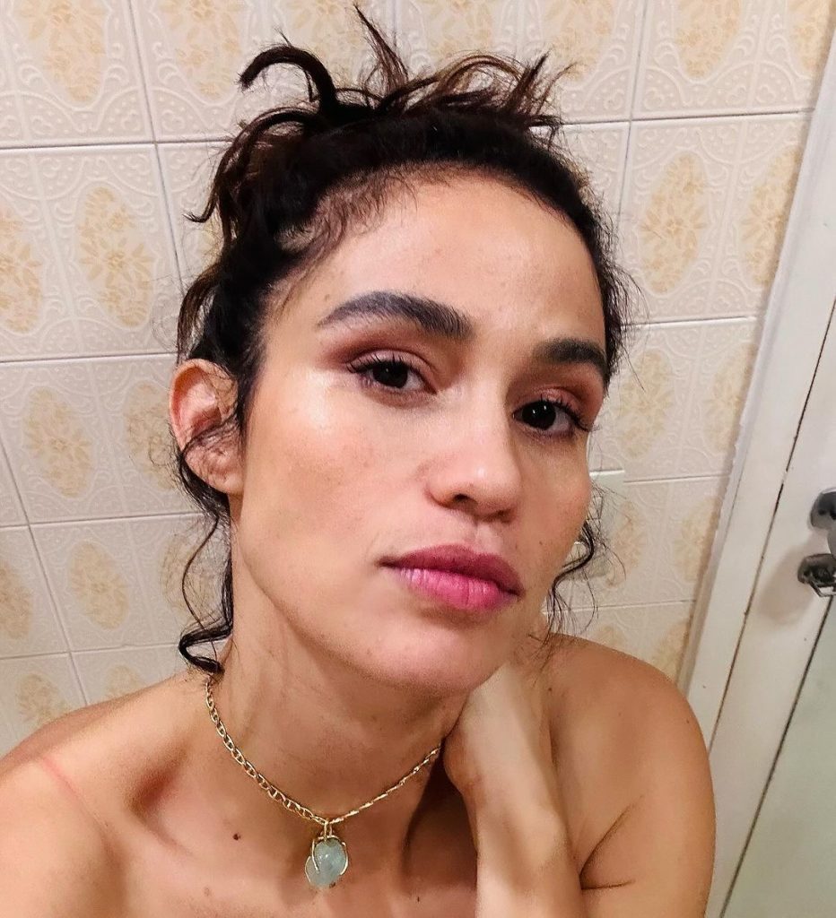 Nanda Costa